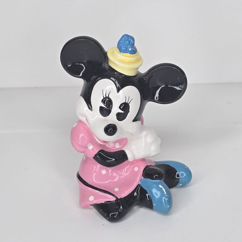 Walt Disney Vintage Minnie Mouse Porcelain Pink Polka Dot Sitting Figurine Japan
